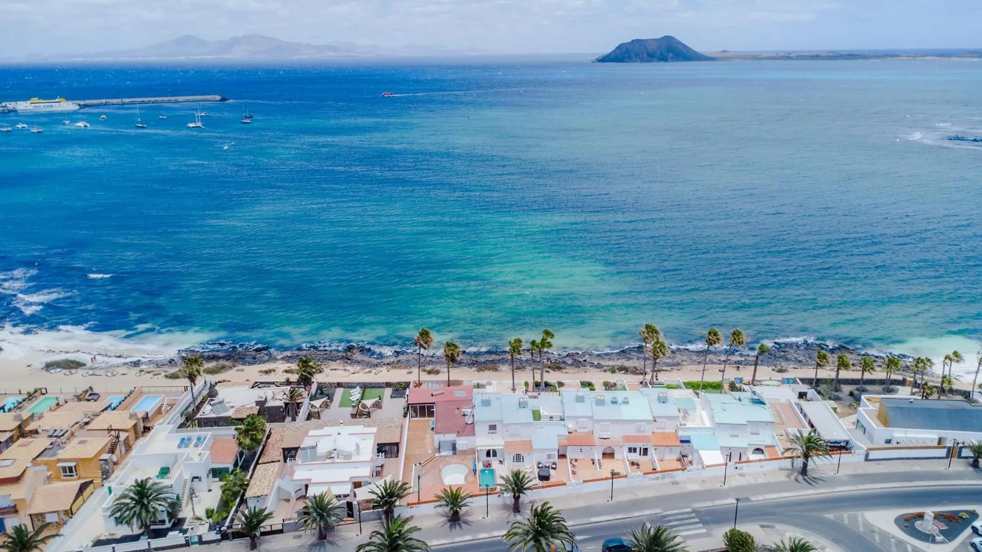 Villa Marina II Beachfront Corralejo By Holidays Home إسبانيا